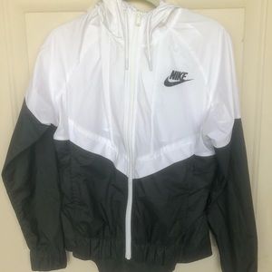 Nike windbreaker full zip up